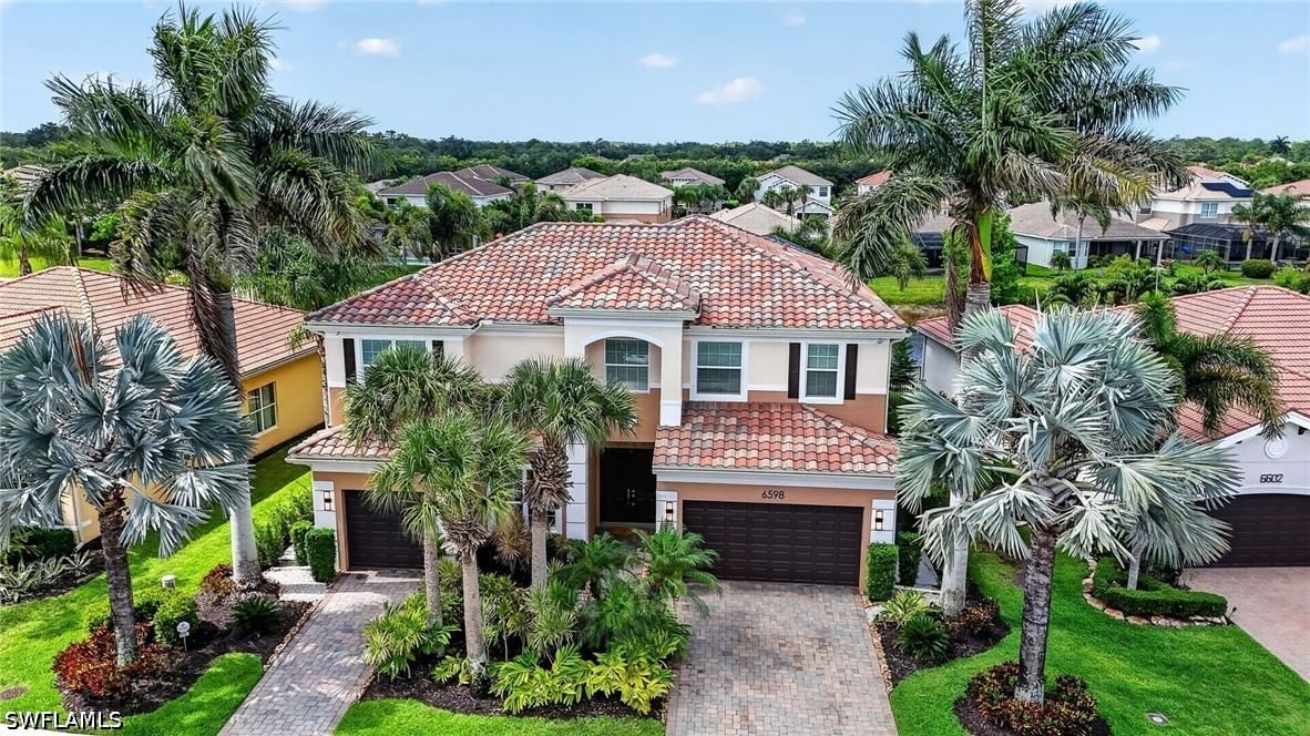 6598 Monterey Point, Naples, FL 34105 photo 2