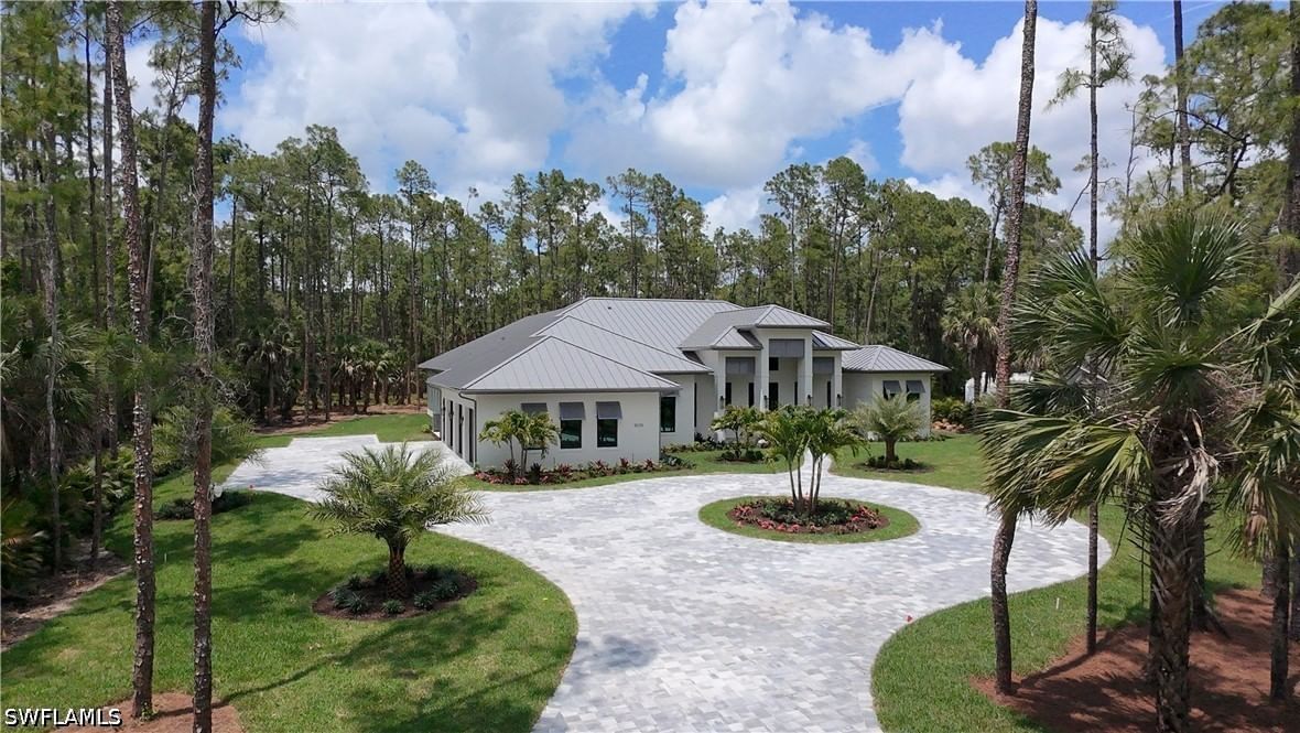 5025 Boxwood Way, Naples, FL 34116 photo 3