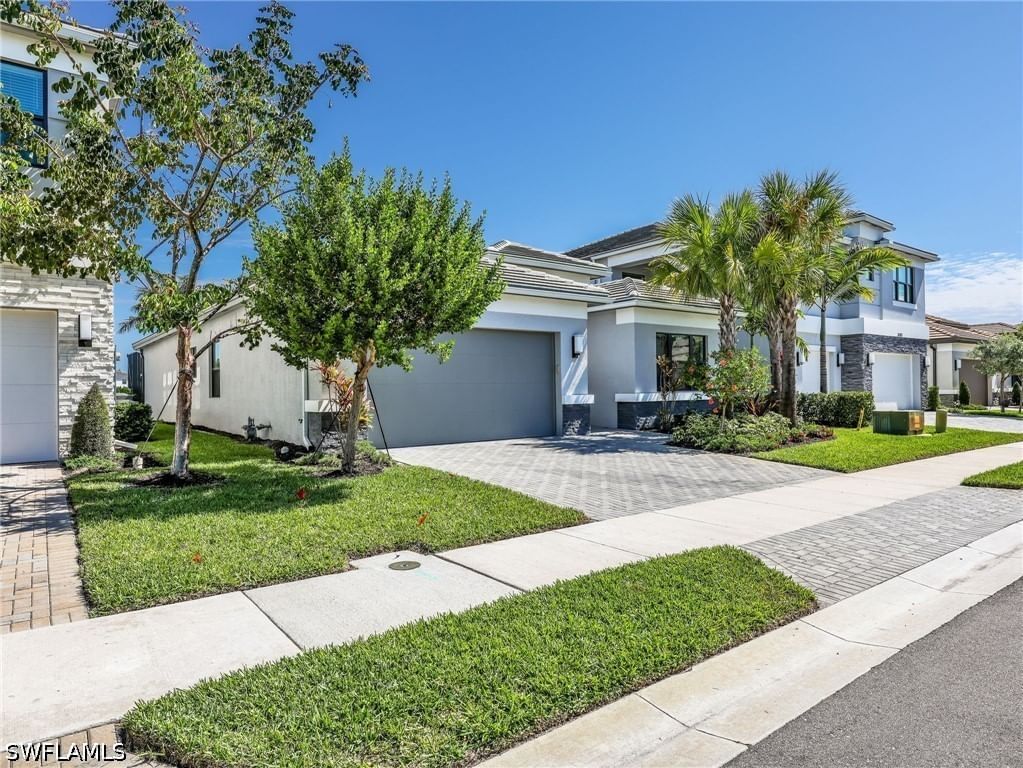 12779 Woodbury Drive, Estero, FL 33928 photo 3