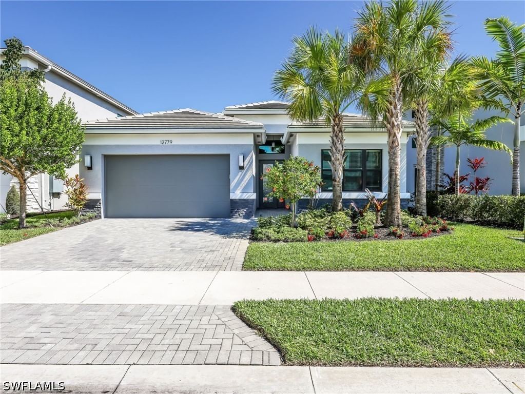 12779 Woodbury Drive, Estero, FL 33928 photo 4