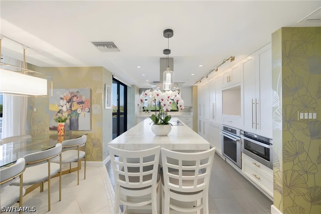 6001 Pelican Bay Boulevard #204, Naples, FL 34108 photo 2