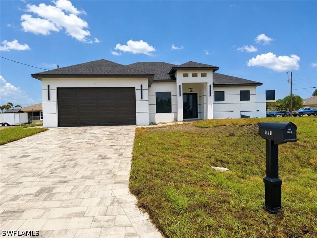 921 Martha Avenue S, Lehigh Acres, FL 33974 photo 5
