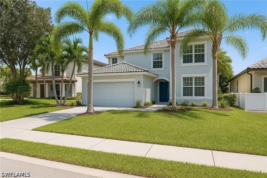 8364 Laurel Lakes Boulevard, Naples, FL 34119 photo 3
