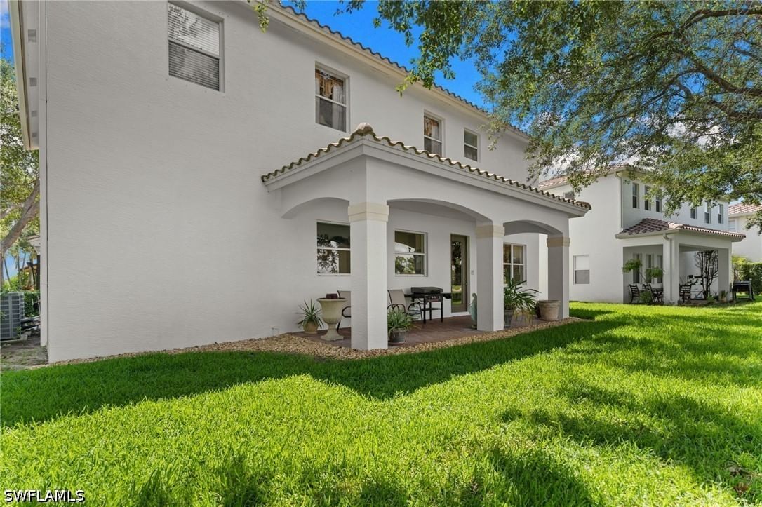 2075 Par Drive, Naples, FL 34120 photo 5