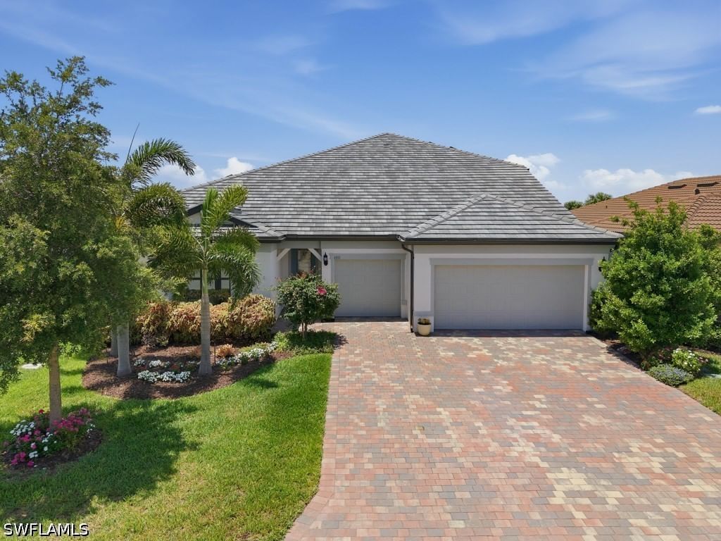 4010 E Hampton Circle, Alva, FL 33920 photo 2