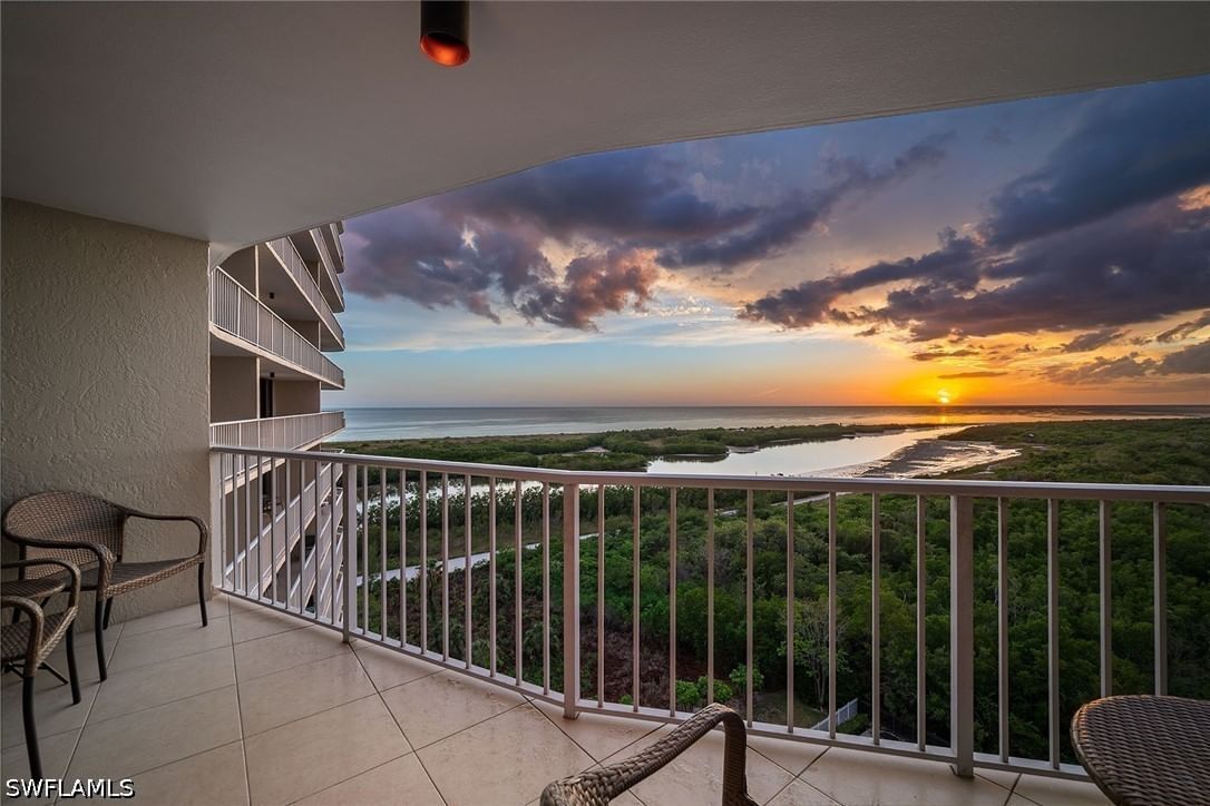 440 Seaview Court #1201, Marco Island, FL 34145 photo 2