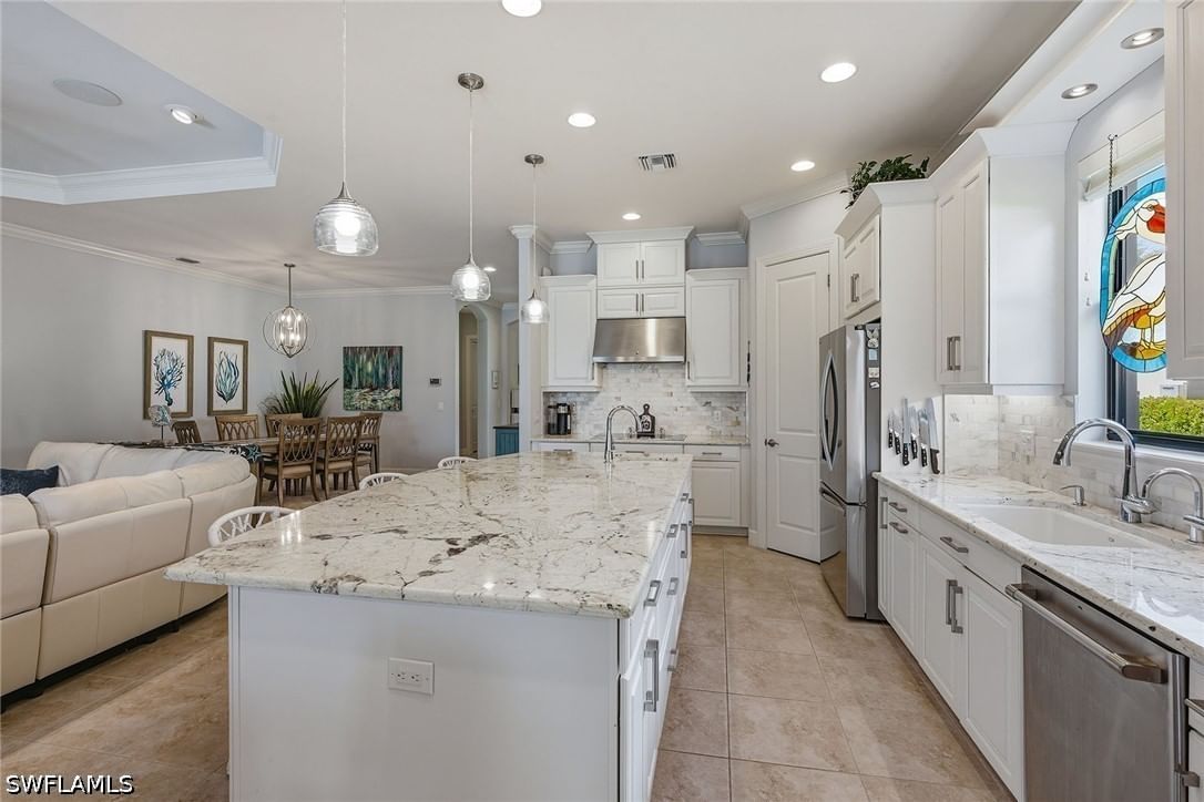 9531 Campanile Circle, Naples, FL 34114 photo 5