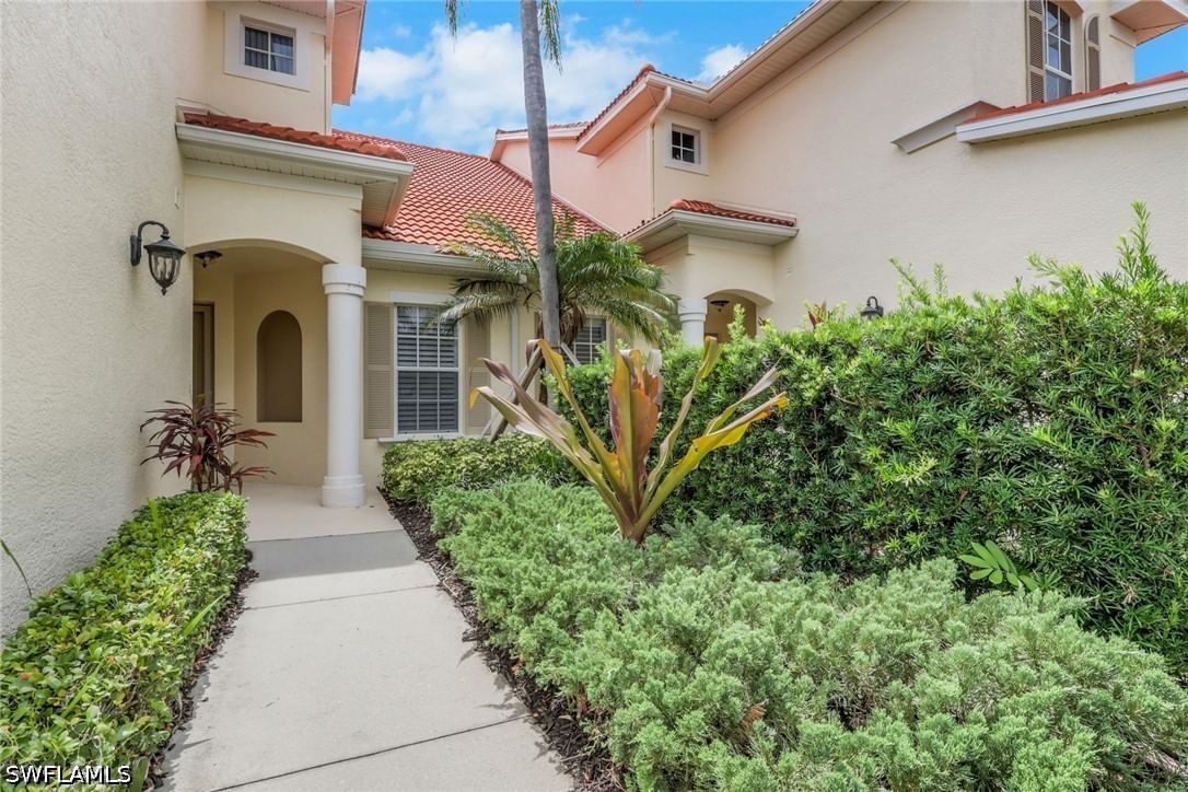 4660 WINGED FOOT Court #102, Naples, FL 34112 photo 3