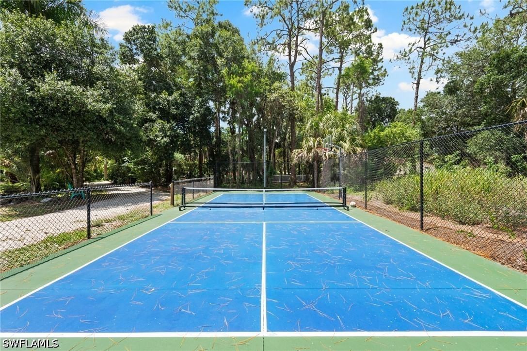 5070 Tamarind Ridge Drive, Naples, FL 34119 photo 4