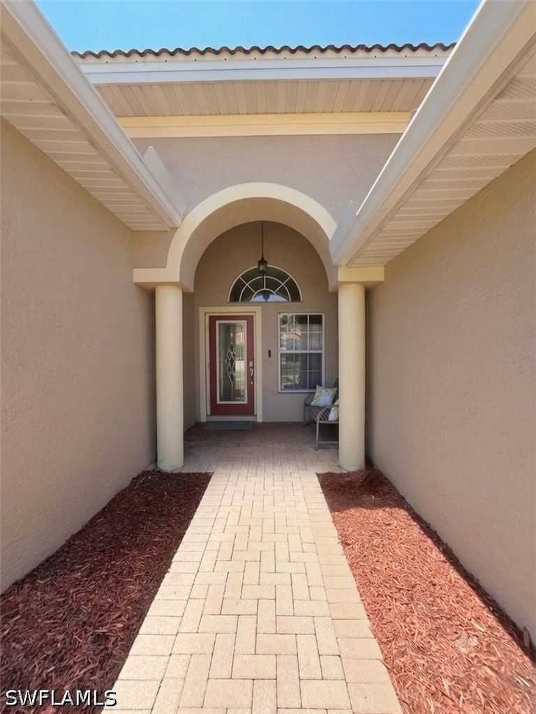 12509 Gemstone Court, Fort Myers, FL 33913 photo 2