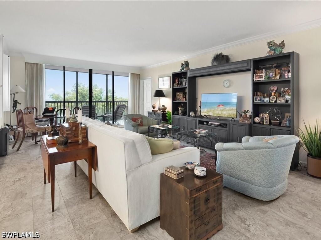 6075 Pelican Bay Boulevard #506, Naples, FL 34108 photo 4