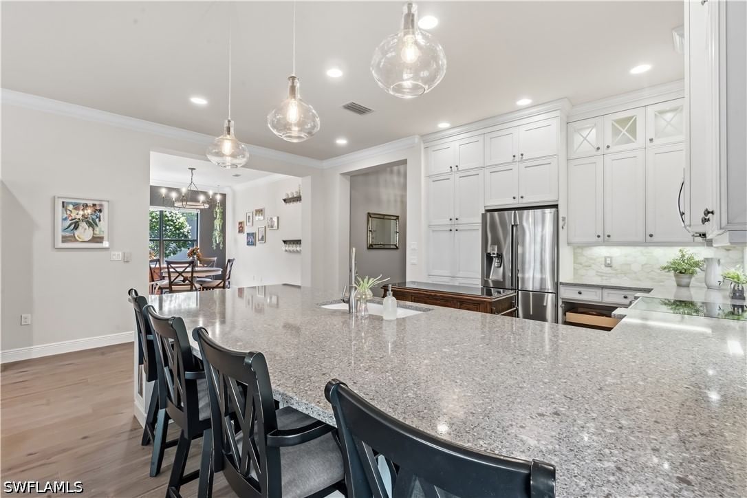 2870 Cinnamon Bay Circle NW, Naples, FL 34119 photo 4