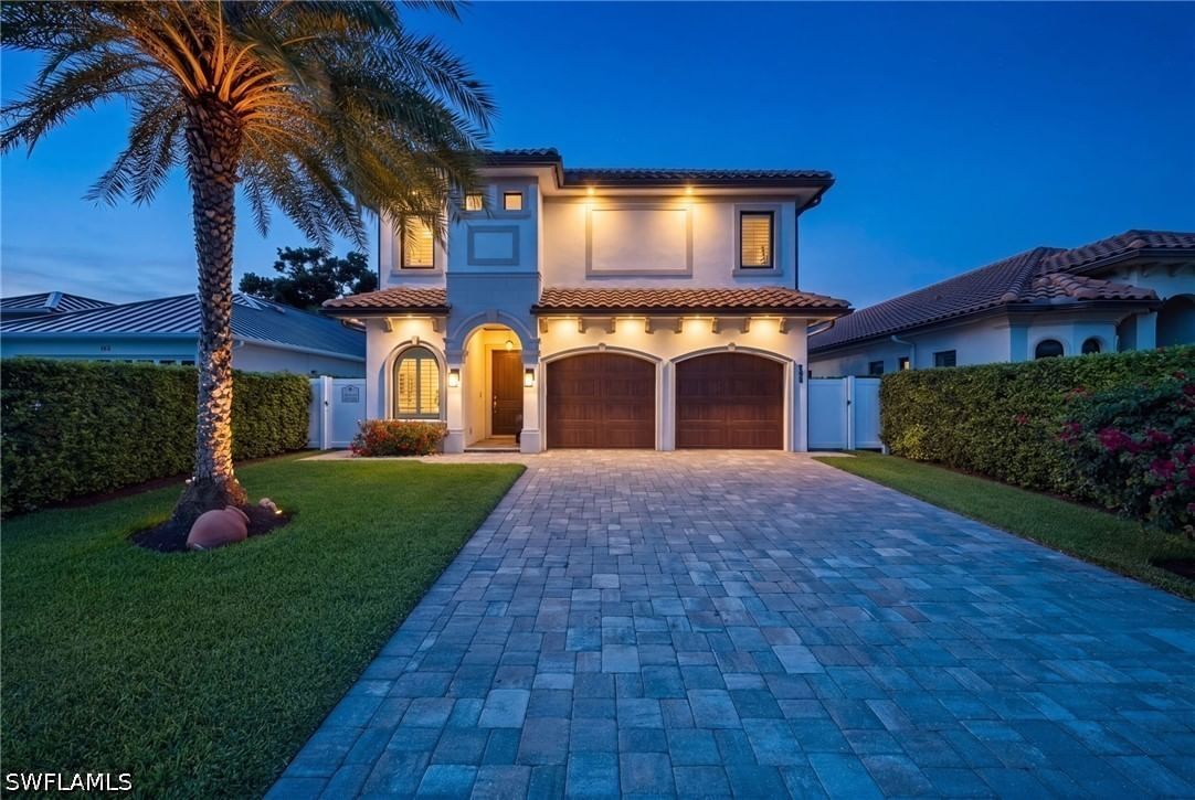 519 97th Avenue N, Naples, FL 34108 photo 2