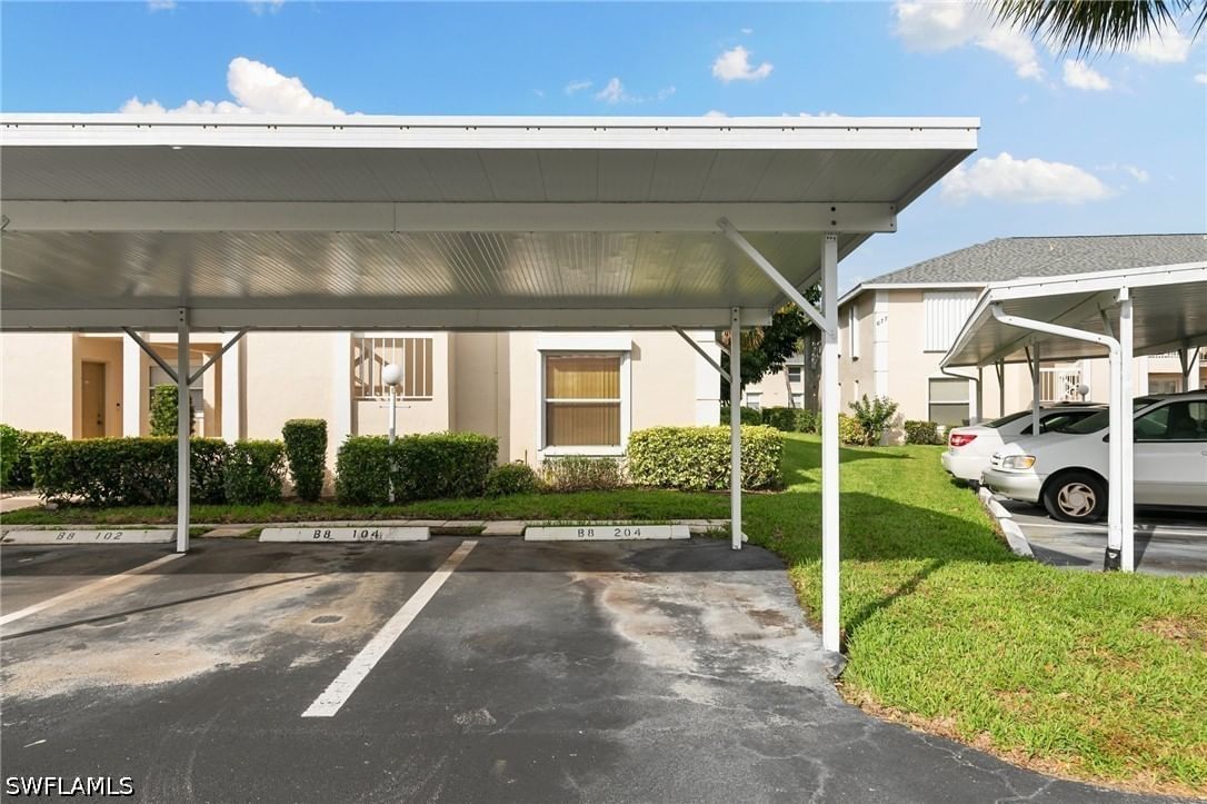 685 Squire Circle #204, Naples, FL 34104 photo 3