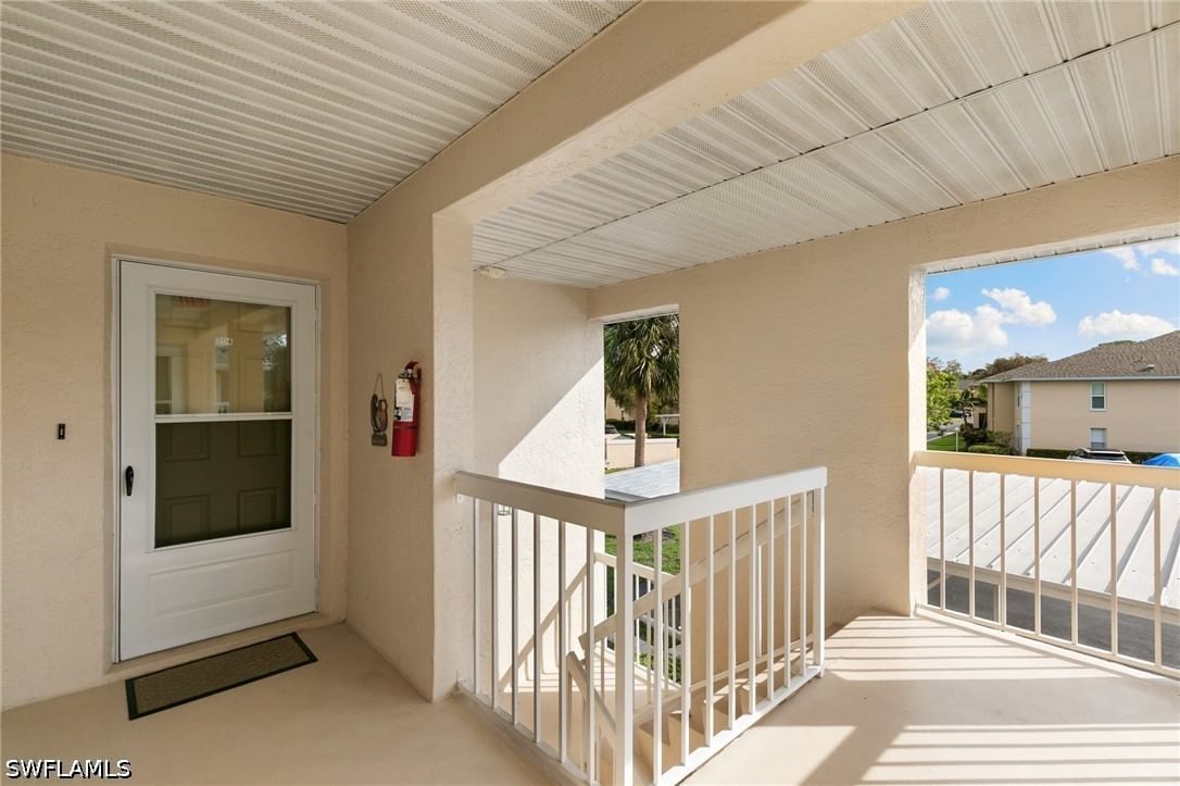 685 Squire Circle #204, Naples, FL 34104 photo 4