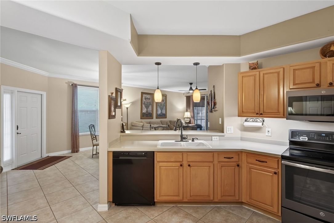 10109 Colonial Country Club Boulevard #2410, Fort Myers, FL 33913 photo 4