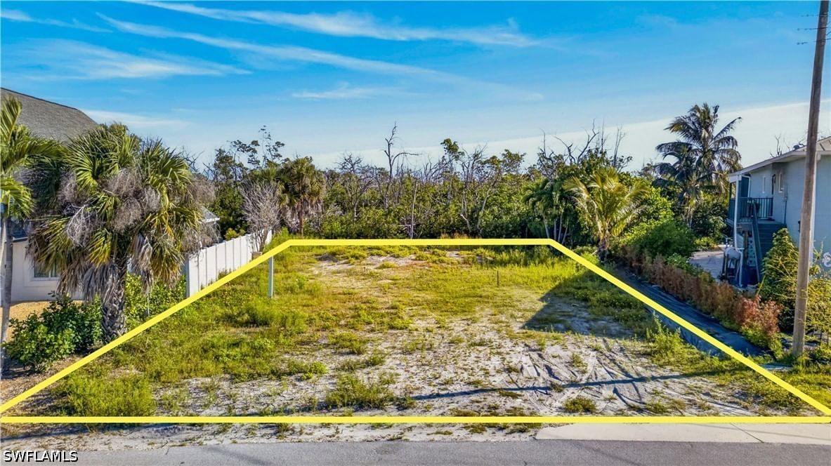 311 Donora Boulevard, Fort Myers Beach, FL 33931 photo 4