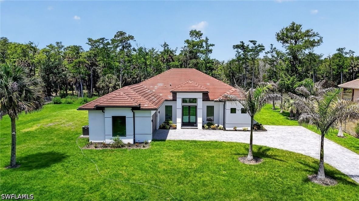563 15th Street NW, Naples, FL 34120 photo 2