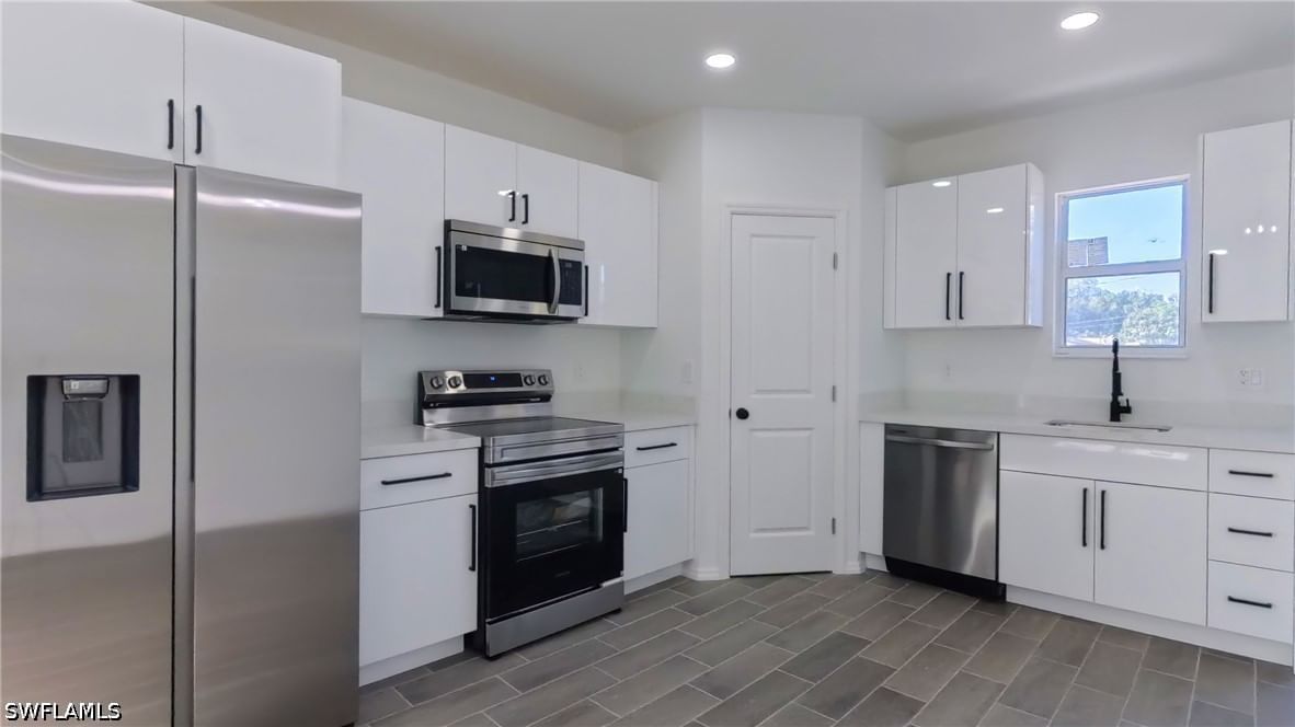 2173 Mitchell Court, Fort Myers, FL 33916 photo 5