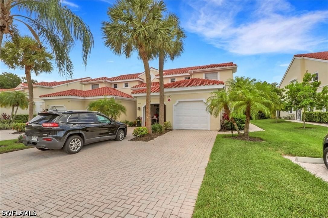 890 Eastham Way #Q102, Naples, FL 34104 photo 2