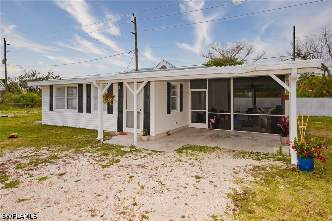 16820 Banyon Drive, Fort Myers, FL 33908 photo 2