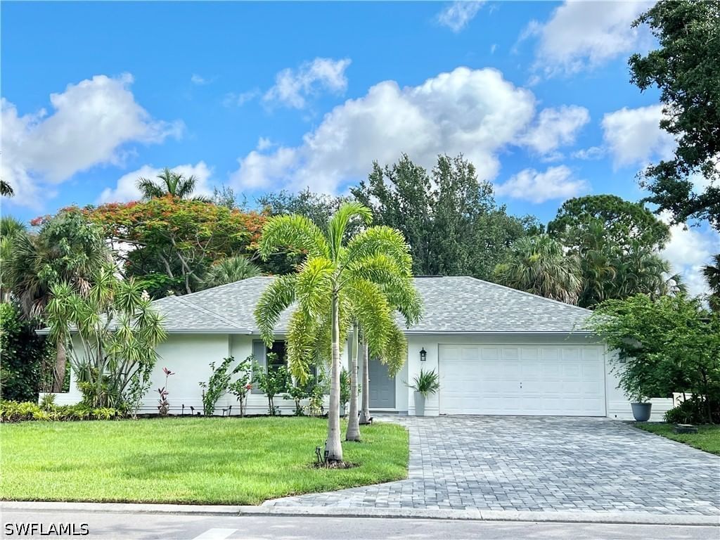 2499 River Reach Drive, Naples, FL 34104 photo 2