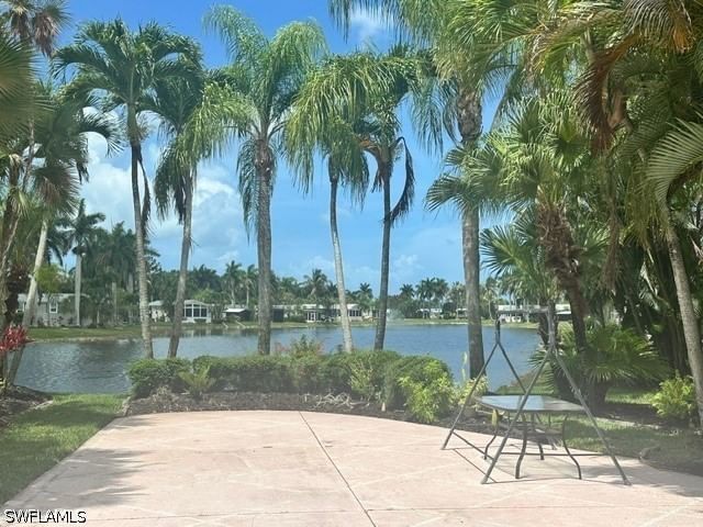 1404 Pearl Lake Point, Naples, FL 34114 photo 5