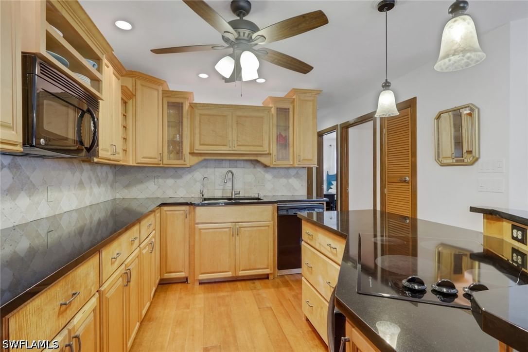 1533 Chesapeake Avenue #A5, Naples, FL 34102 photo 5