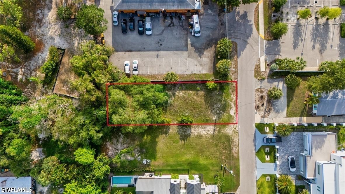 2960 Coco Avenue, Naples, FL 34112 photo 2