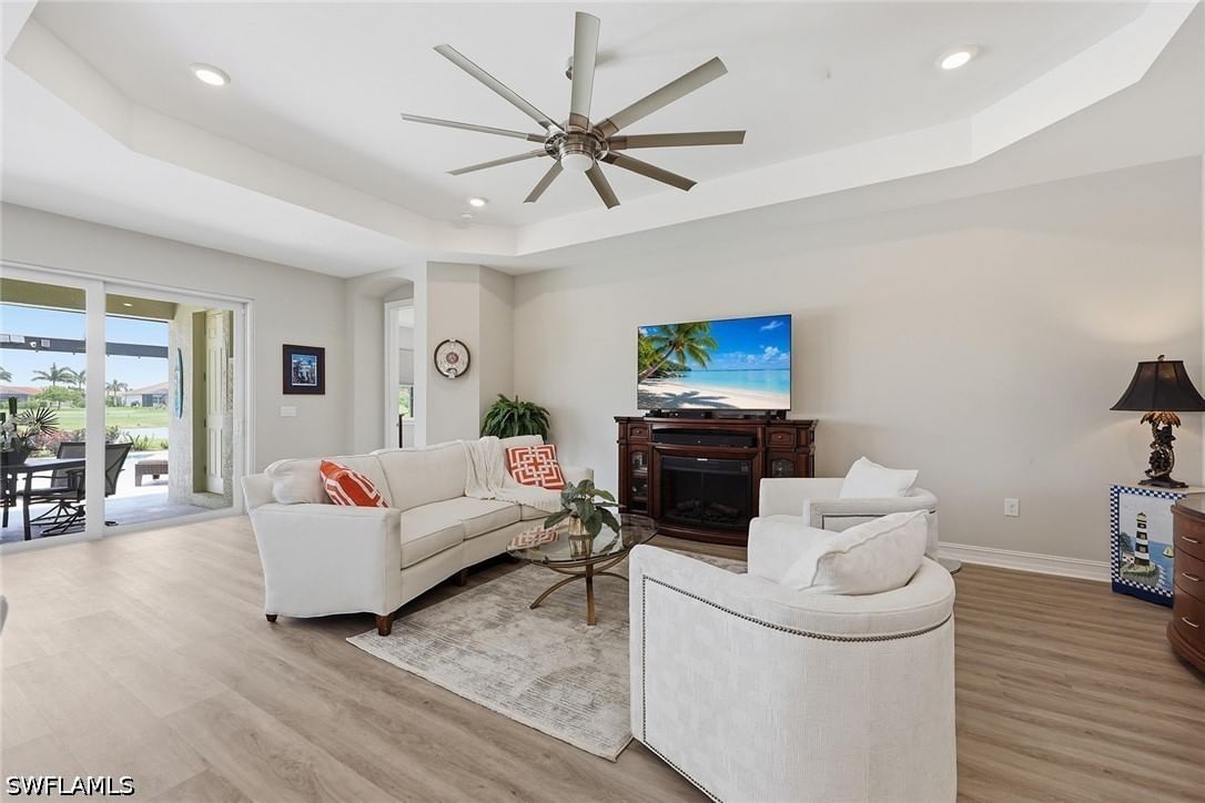 18699 Ensenada Drive, Naples, FL 34114 photo 4