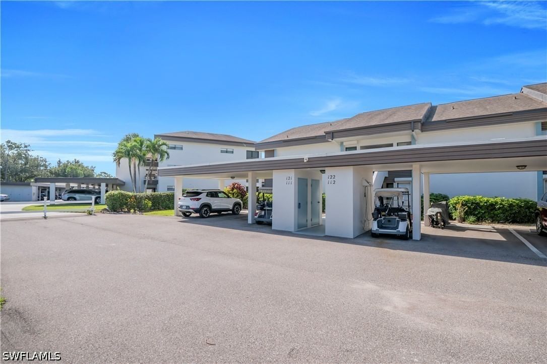 5790 Trailwinds Drive #111, Fort Myers, FL 33907 photo 2