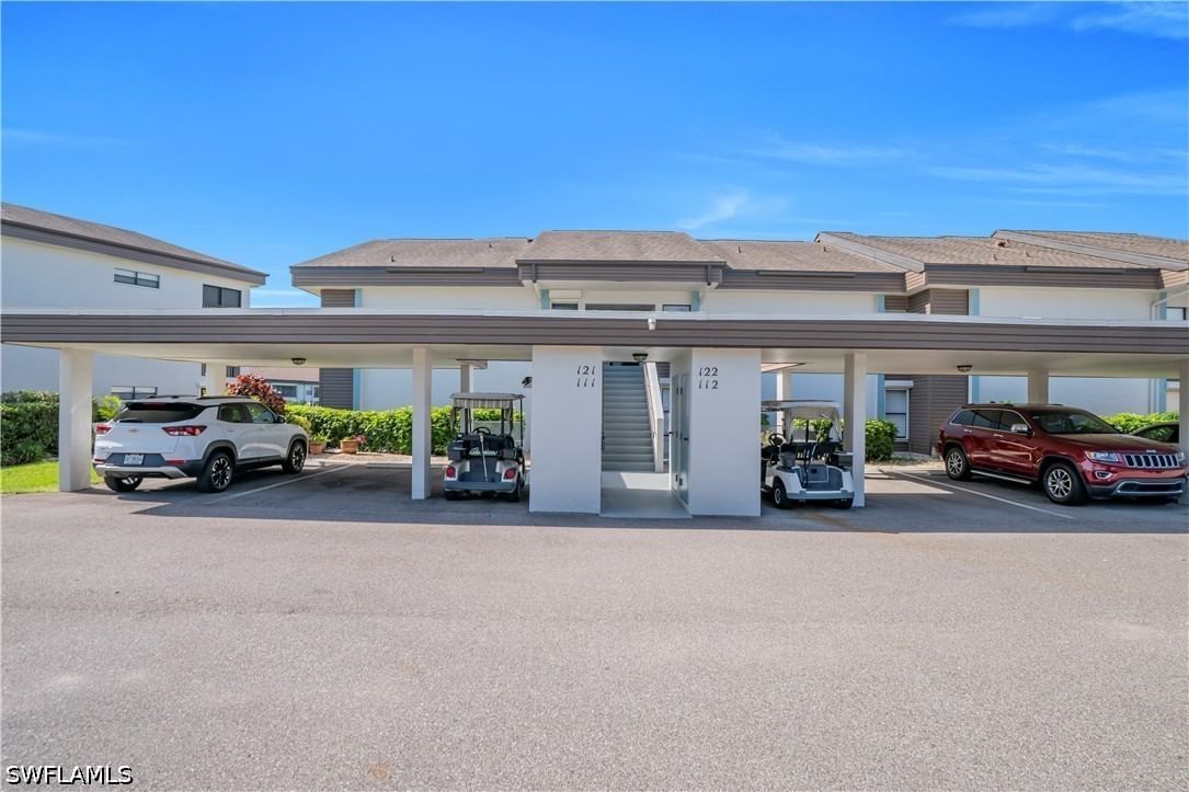 5790 Trailwinds Drive #111, Fort Myers, FL 33907 photo 4