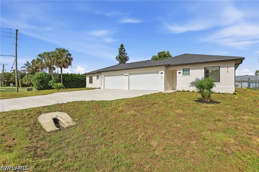 1819 Sunshine Boulevard, Naples, FL 34116 photo 2