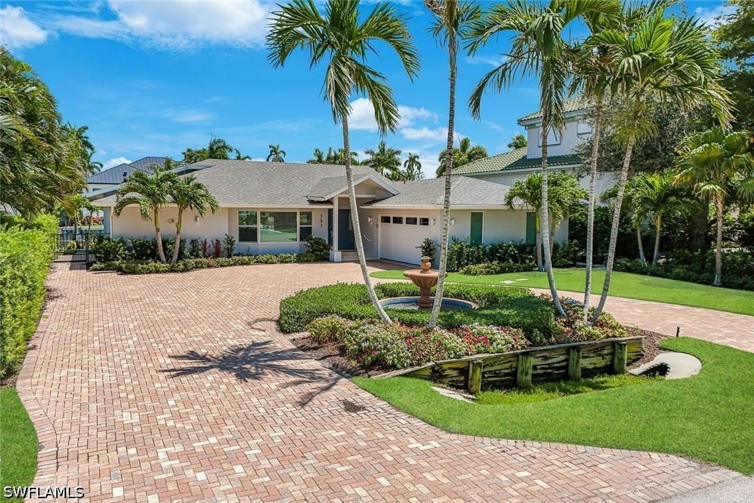 151 BAYVIEW Avenue, Naples, FL 34108 photo 5