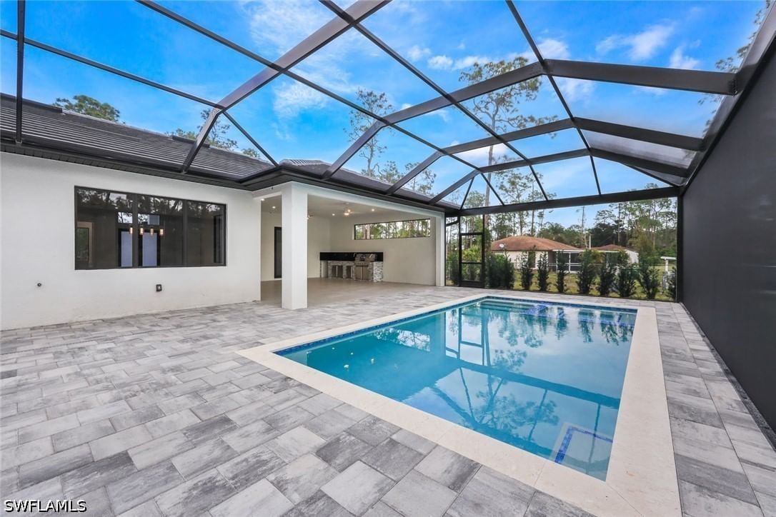2806 Golden Gate Boulevard W, Naples, FL 34120 photo 4