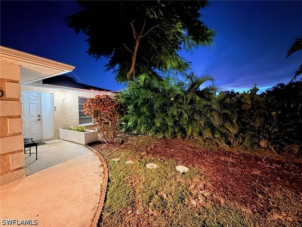 690 95th Avenue N, Naples, FL 34108 photo 2