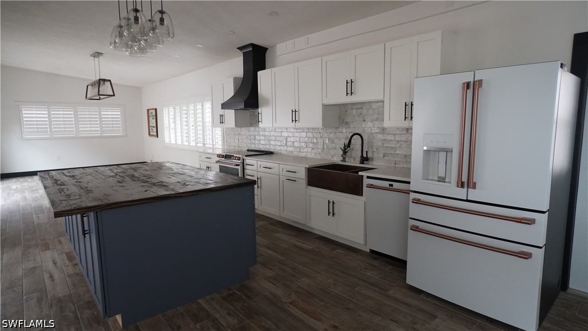 544 Bayside Drive, Fort Myers, FL 33919 photo 3