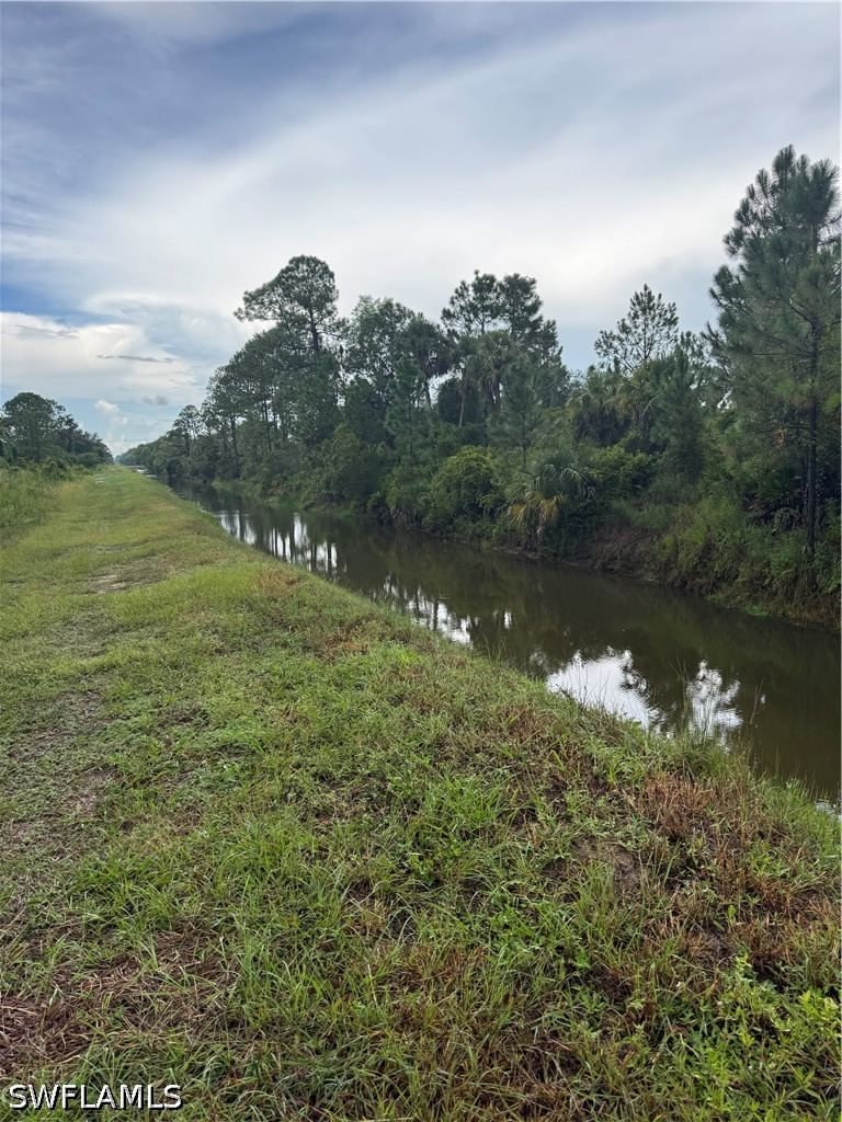 325 Irving Avenue, Lehigh Acres, FL 33936 photo 3