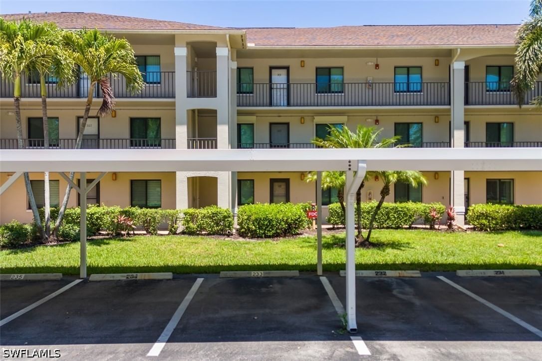 5708 Deauville Circle #J305, Naples, FL 34112 photo 3