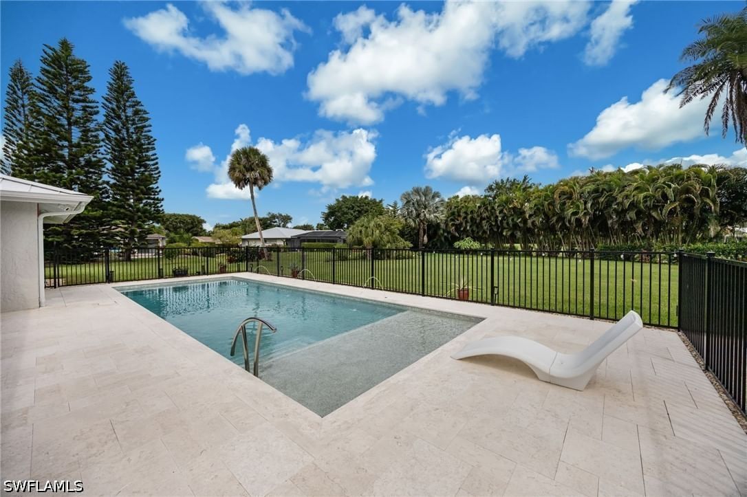 363 Juli Fe Drive, Naples, FL 34110 photo 2