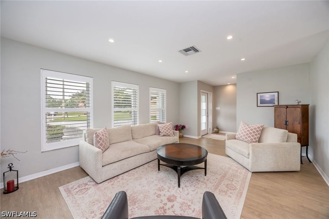 363 Juli Fe Drive, Naples, FL 34110 photo 3