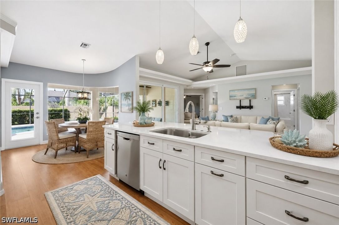 10069 Boca Circle, Naples, FL 34109 photo 4