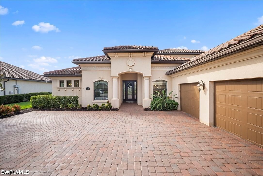 17211 Cherrywood Court, Bonita Springs, FL 34135 photo 2