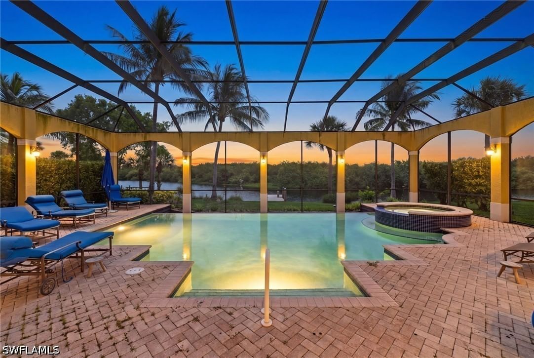 8572 Bellagio Drive, Naples, FL 34114 photo 4