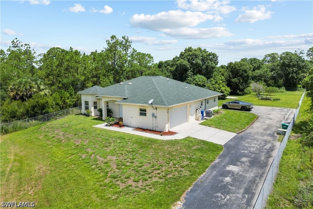 2495 62nd Avenue NE, Naples, FL 34120 photo 3