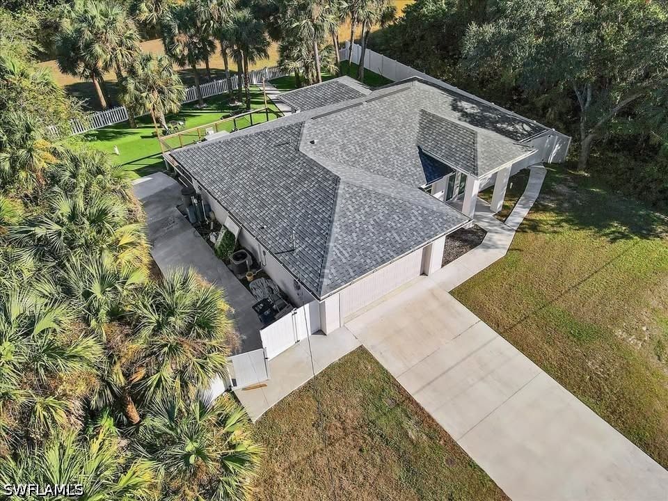 155 Thornton Avenue S, Lehigh Acres, FL 33974 photo 2