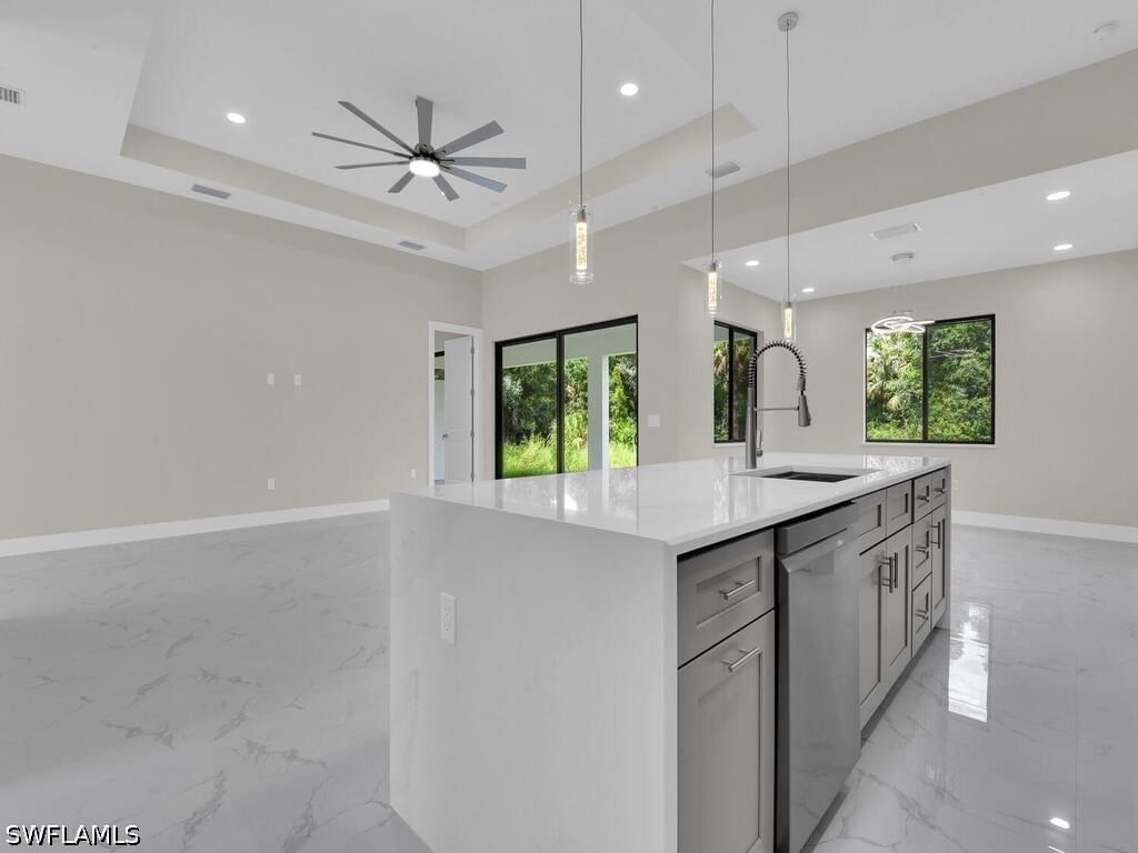 611 LINCOLN Avenue, Lehigh Acres, FL 33972 photo 4