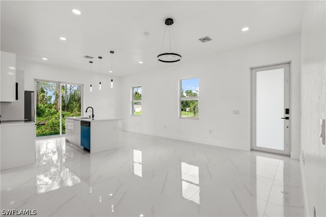 936 Anthony E St, Lehigh Acres, FL 33974 photo 3