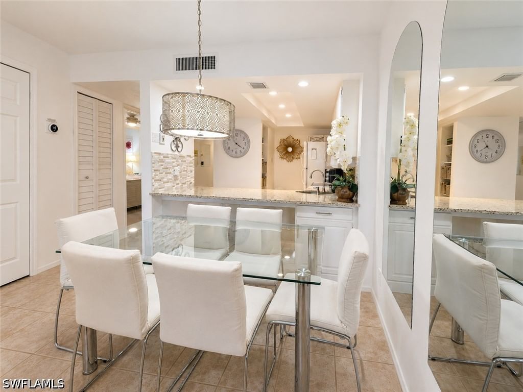 600 Neapolitan Way #449, Naples, FL 34103 photo 4