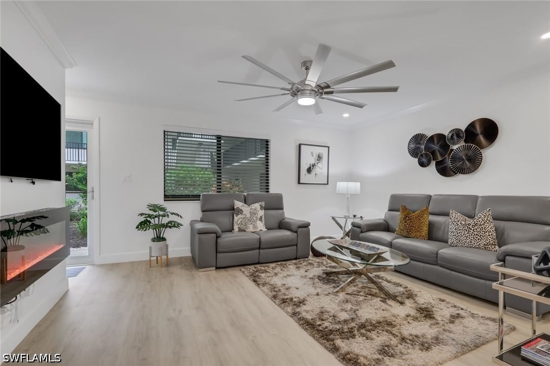 788 Park Shore Drive #E14, Naples, FL 34103 photo 4